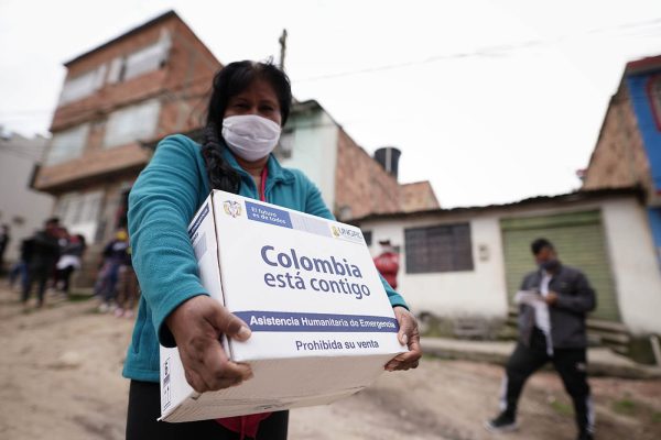 El poder concentrado en pocas manos aumenta la desigualdad.