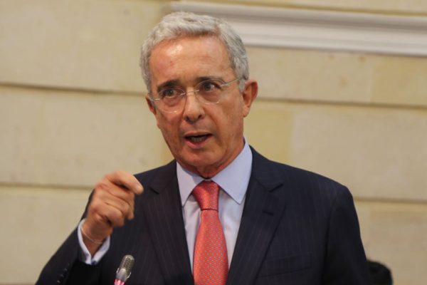 Alvaro Uribe se convierte en el primer expresidente en ir a juicio.