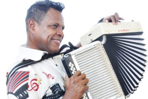 Adiós al Rey Vallenato Omar Geles polifacético acordeonero y cantautor.