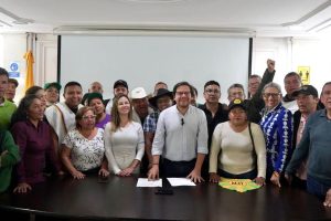 Colombia avanza e adjudicación y formalización de tierras.