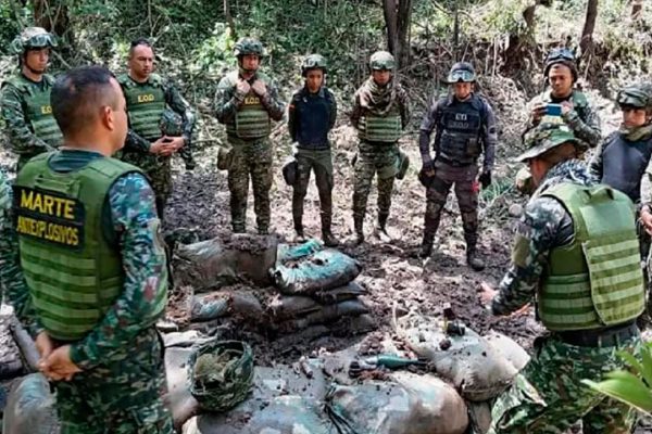 Ejército y Policía se unieron contra Iván Mordisco.