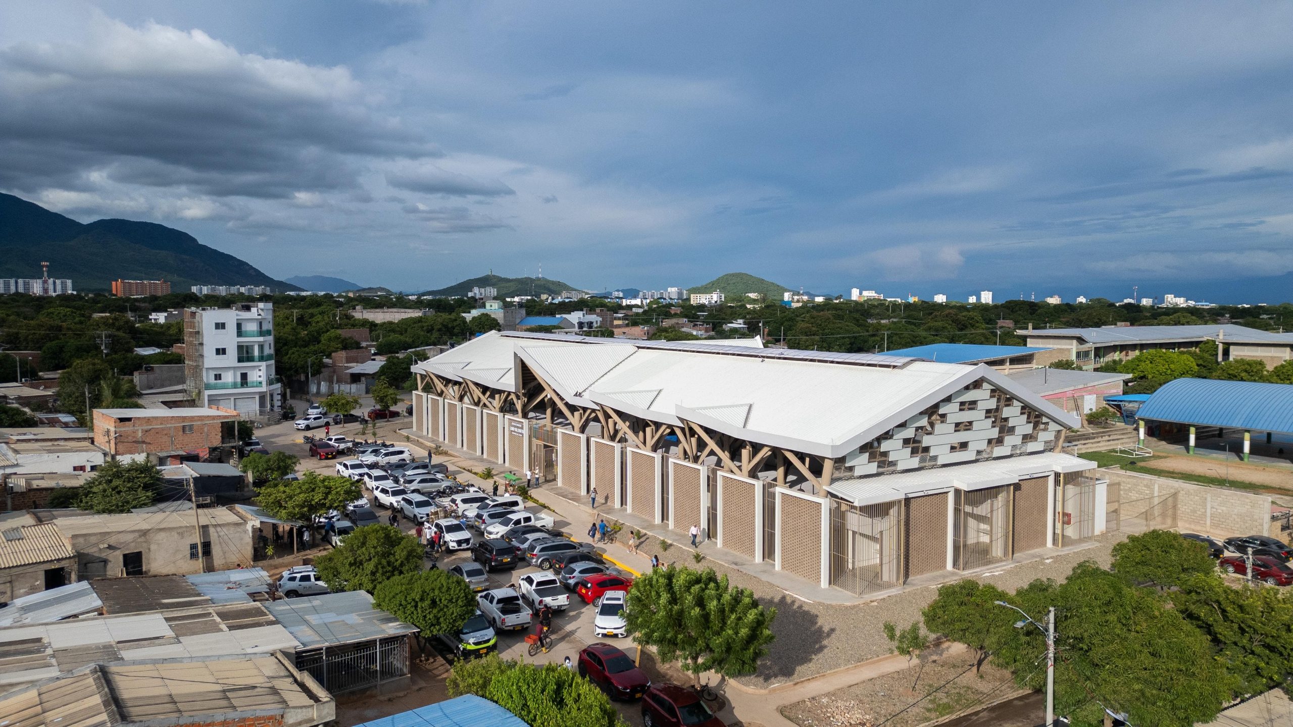Centro de Comercio Luna Vallenata.