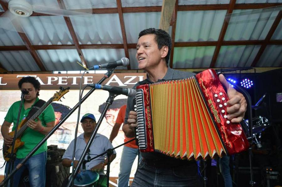Ciencia y folclor en Fernando Dangond Castro.