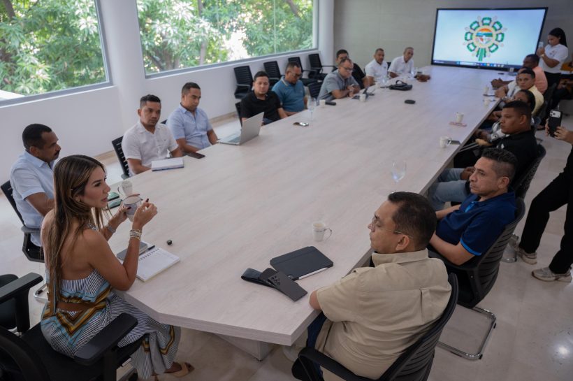 Mesa de trabajo departamental en Chiriguaná.